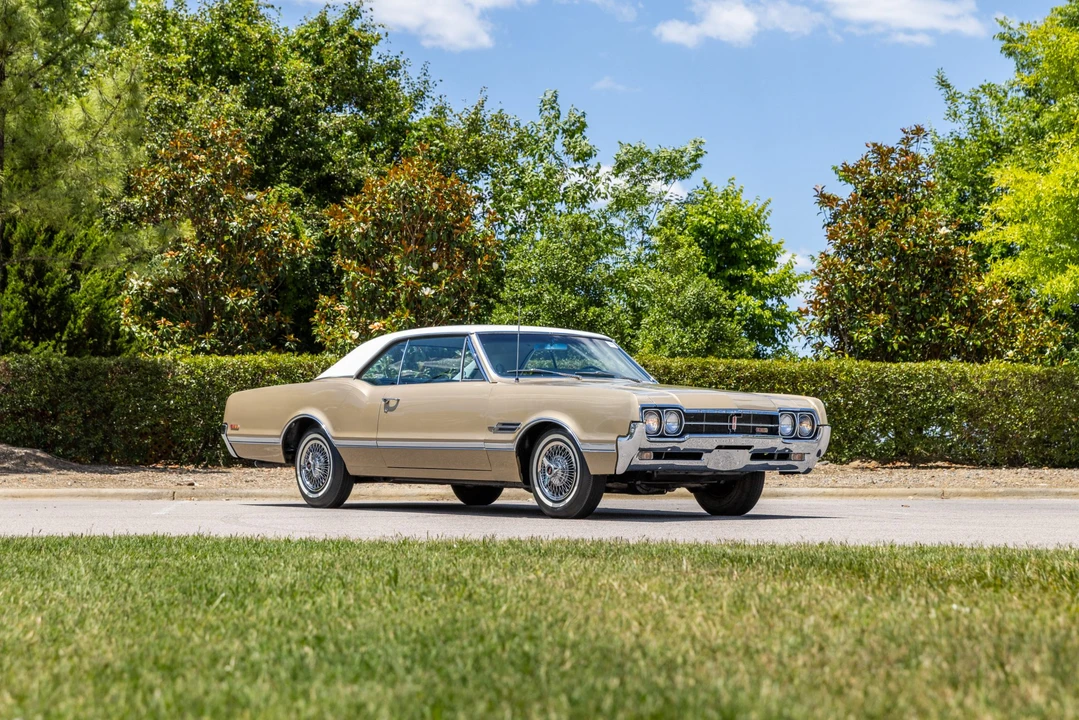 1966 Oldsmobile - Image 23 of 31
