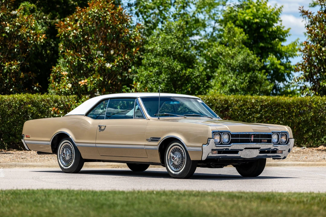 1966 Oldsmobile - Image 25 of 31