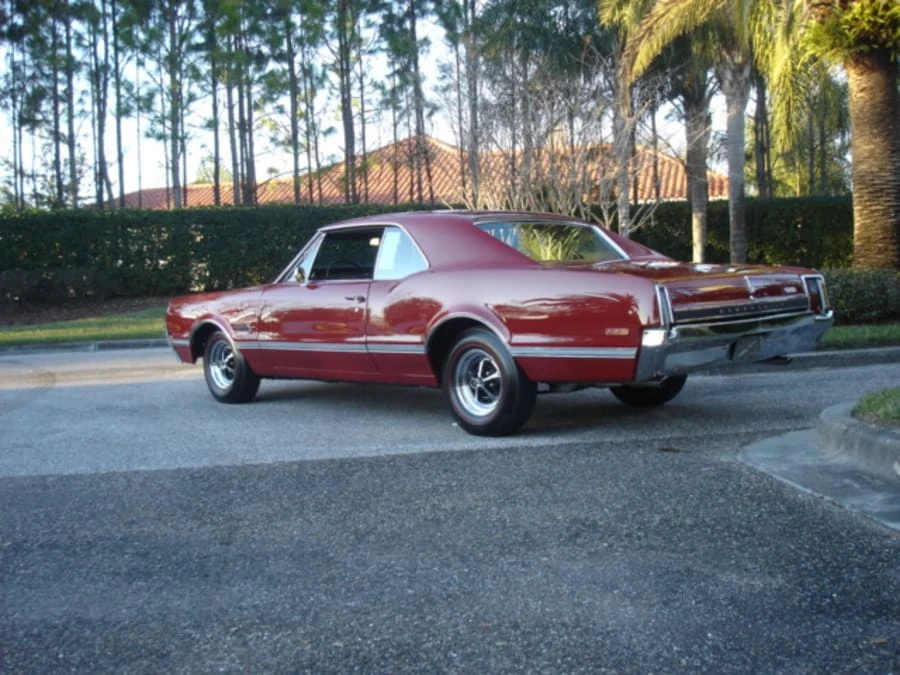 1966 Oldsmobile 442 1st Gen - Image 9 of 10