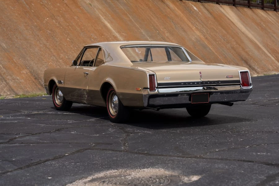 1966 Oldsmobile 442 1st Gen - Image 17 of 31