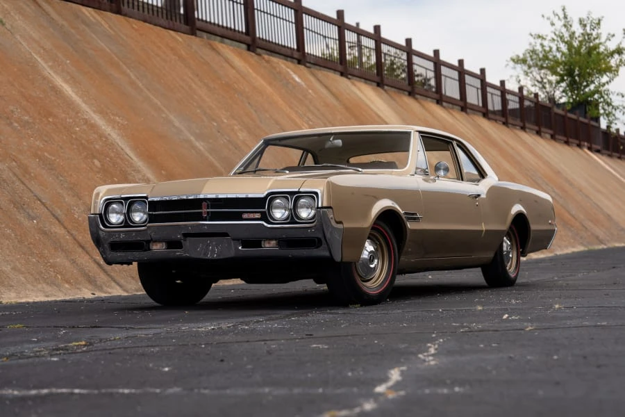 1966 Oldsmobile 442 1st Gen - Image 19 of 31