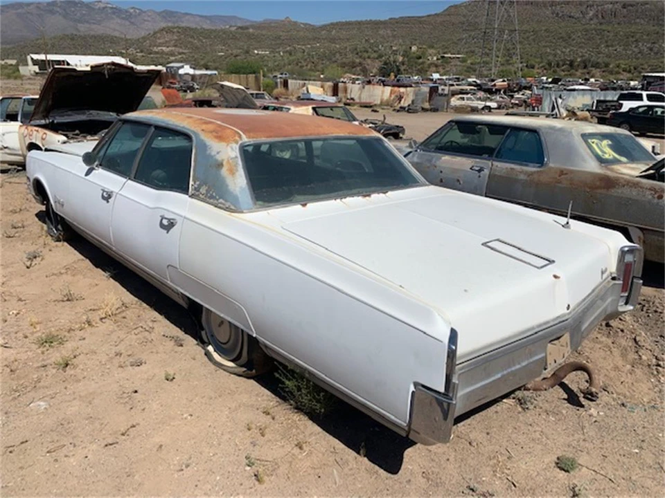 1966 Oldsmobile 98 - Image 4 of 5