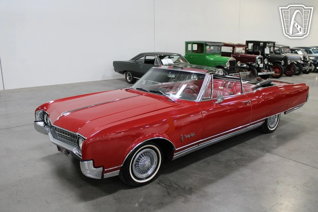 1966 Oldsmobile 98 - Image 8 of 12