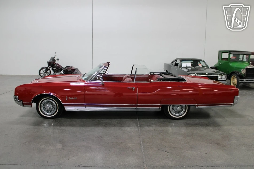 1966 Oldsmobile 98 - Image 9 of 12