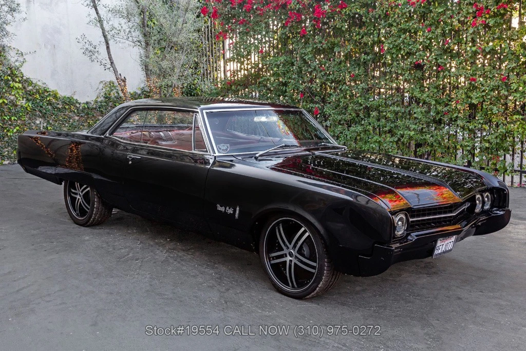 1966 Oldsmobile 98 - Image 3 of 12