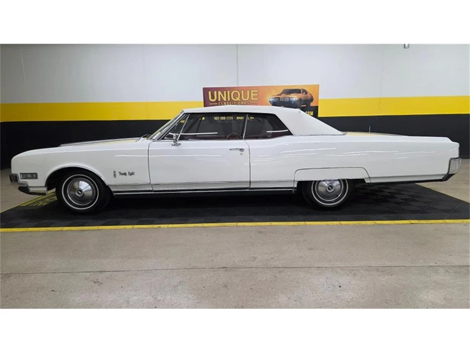 1966 Oldsmobile 98 - Image 23 of 31