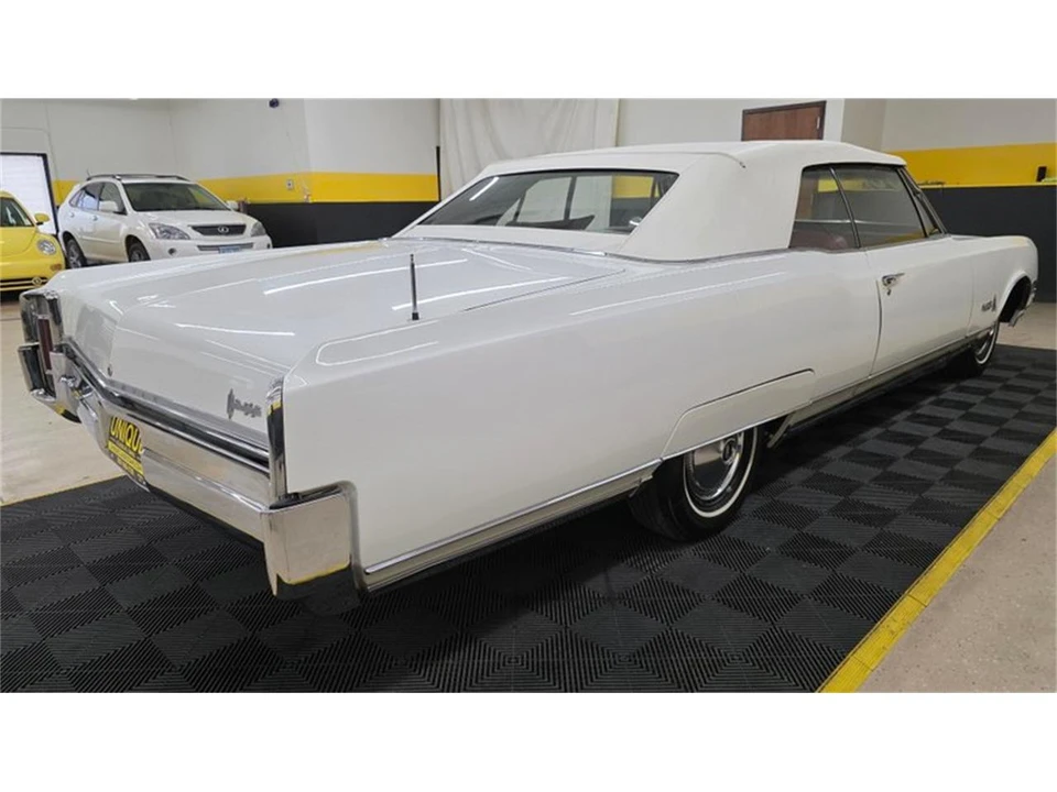 1966 Oldsmobile 98 - Image 20 of 31