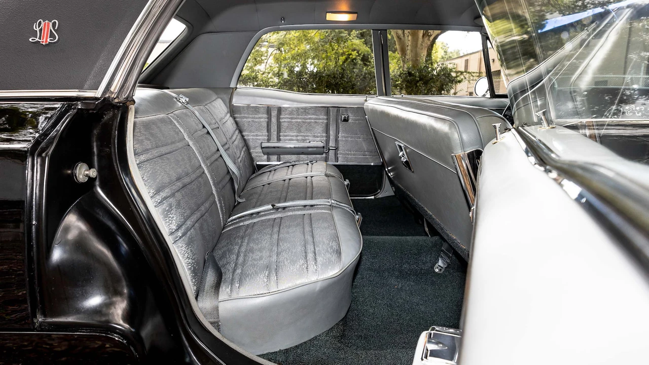1966 Oldsmobile 98 - Image 4 of 31