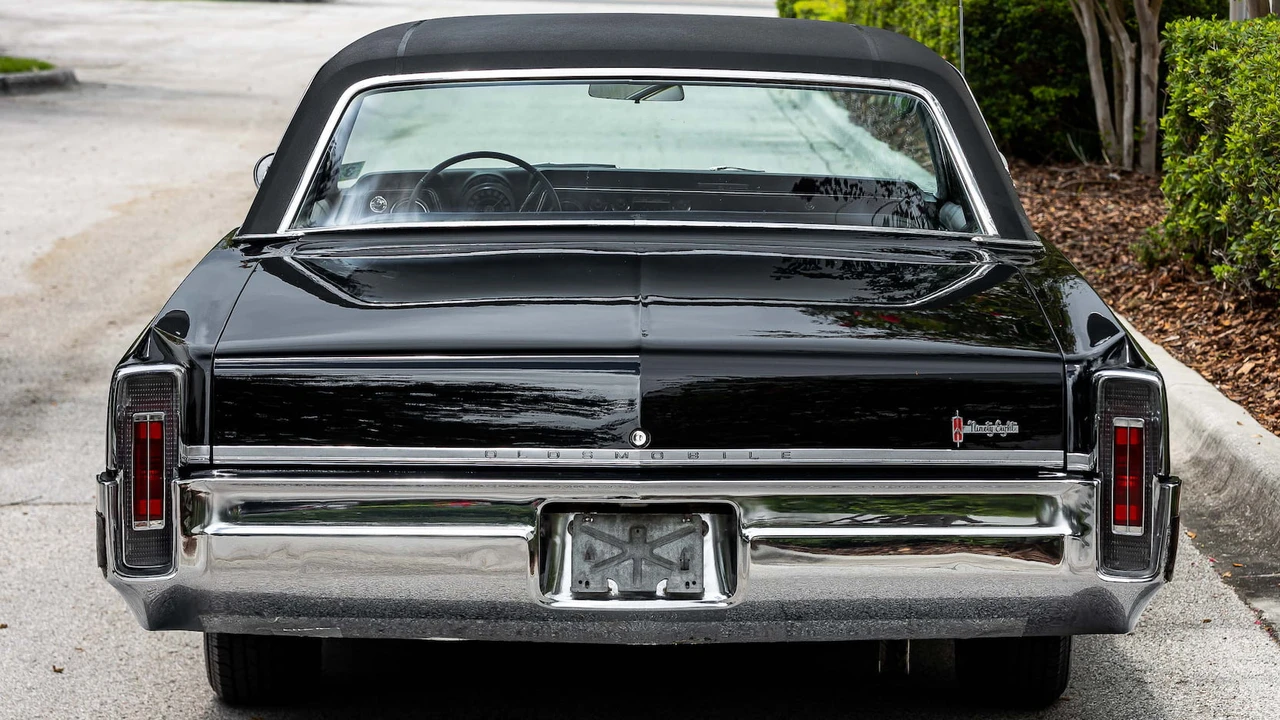 1966 Oldsmobile 98 - Image 22 of 31