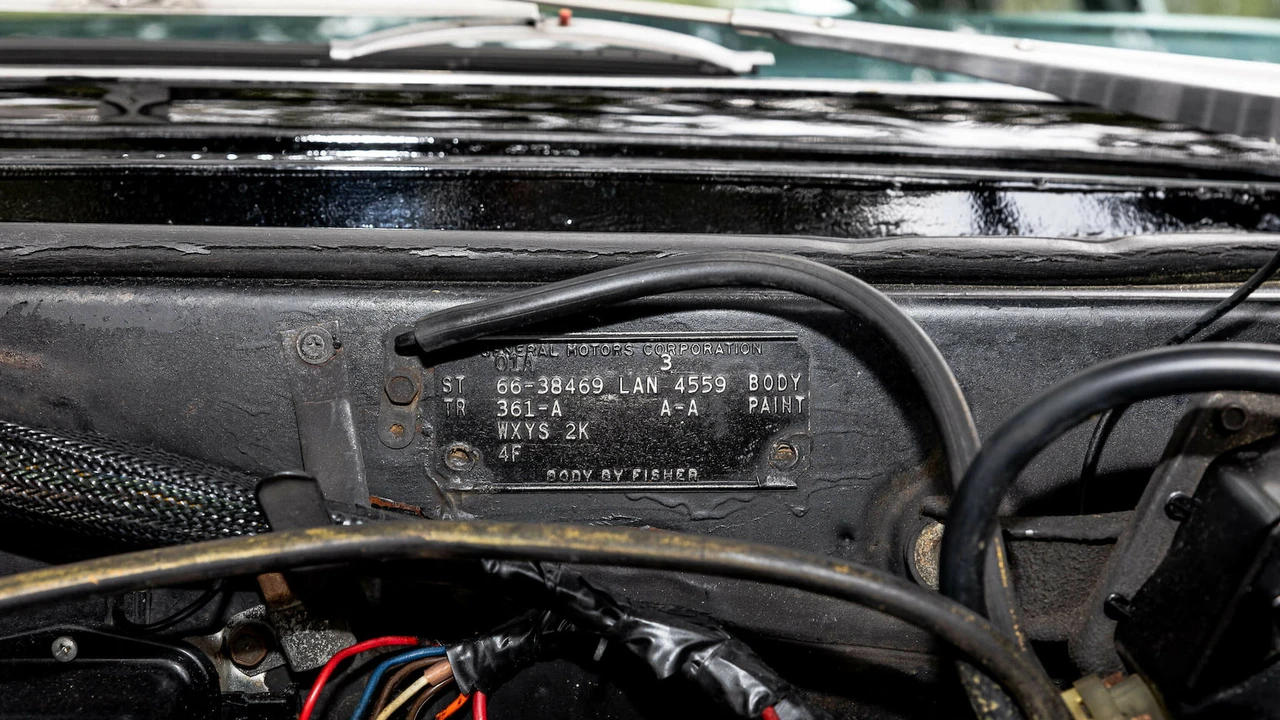 1966 Oldsmobile 98 - Image 25 of 31