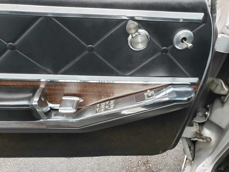 1966 Oldsmobile 98 - Image 7 of 31