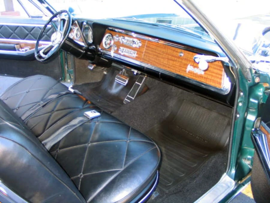 1966 Oldsmobile 98 - Image 4 of 12