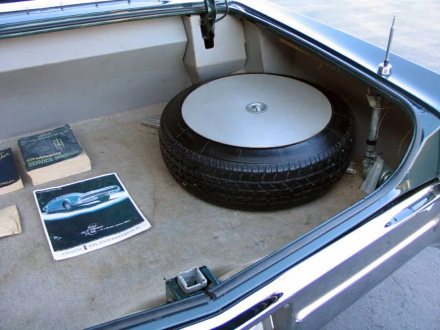 1966 Oldsmobile 98 - Image 7 of 12
