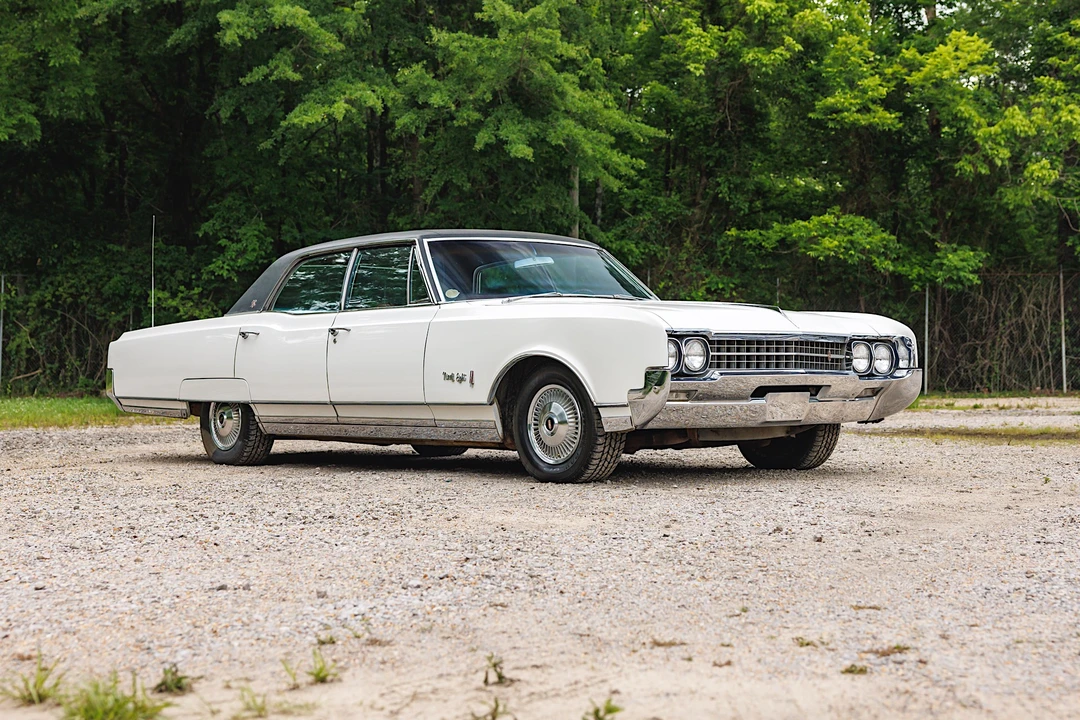 1966 Oldsmobile 98 - Image 14 of 31