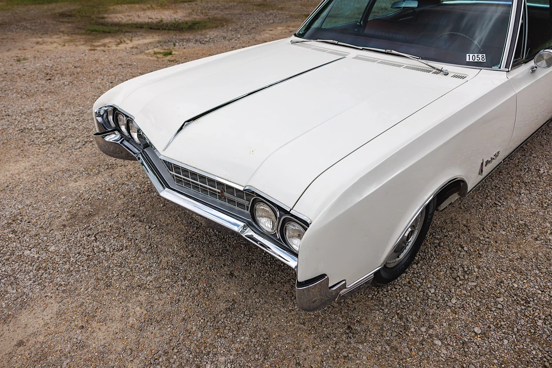 1966 Oldsmobile 98 - Image 25 of 31