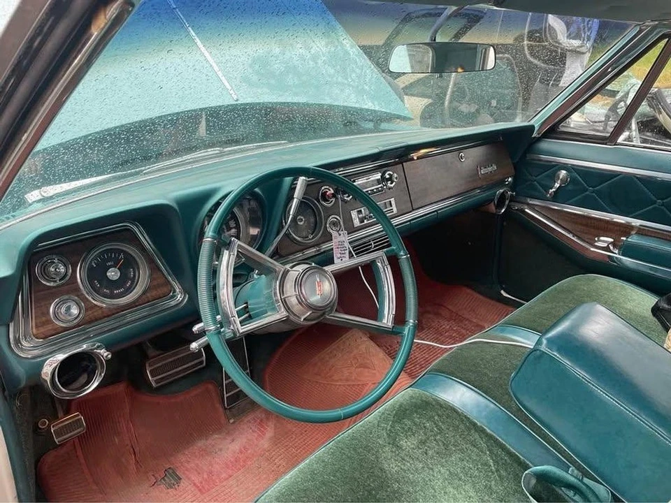 1966 Oldsmobile 98 - Image 5 of 6