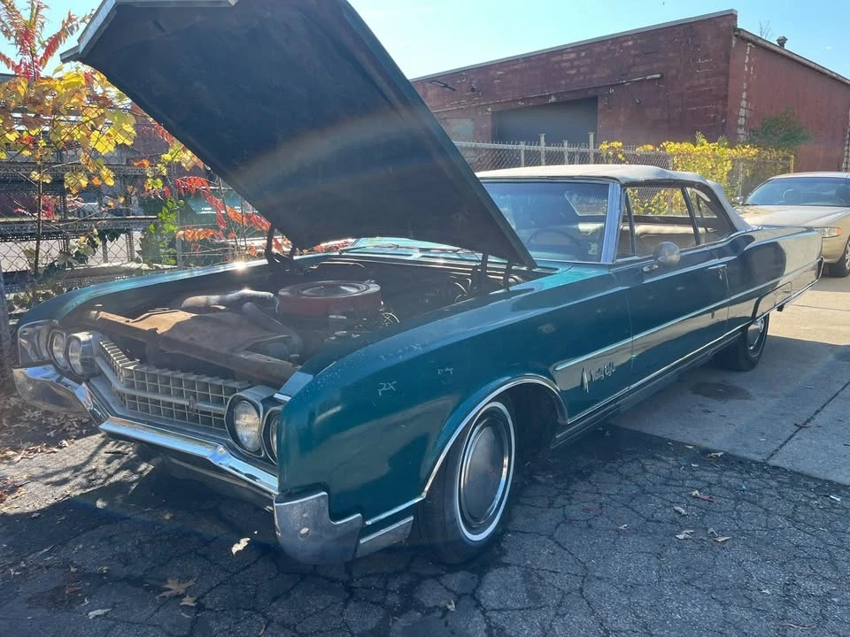 1966 Oldsmobile 98 - Image 7 of 19