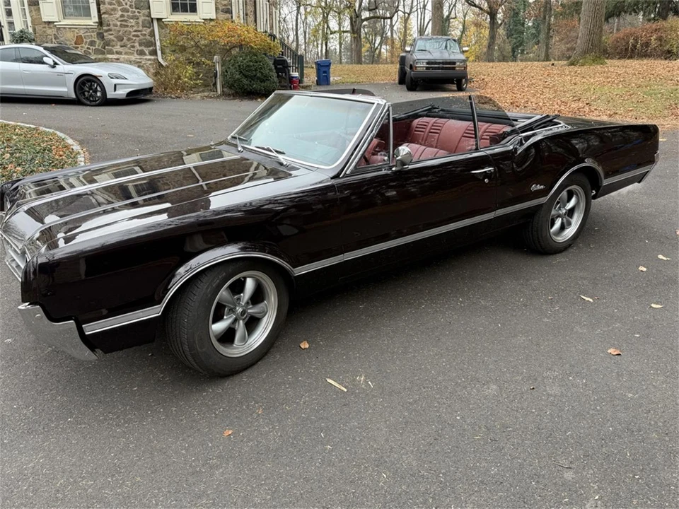 1966 Oldsmobile Cutlass 2nd Gen - Image 2 of 18