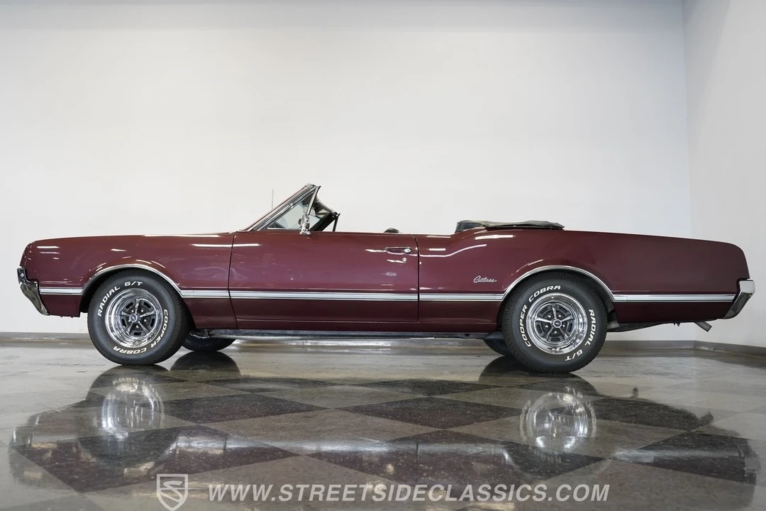 1966 Oldsmobile Cutlass 2nd Gen - Image 10 of 12