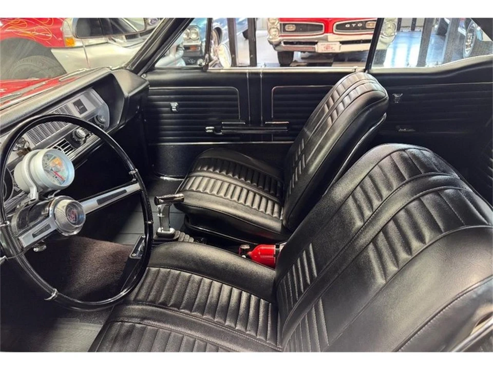 1966 Oldsmobile Cutlass 2nd Gen - Image 10 of 12