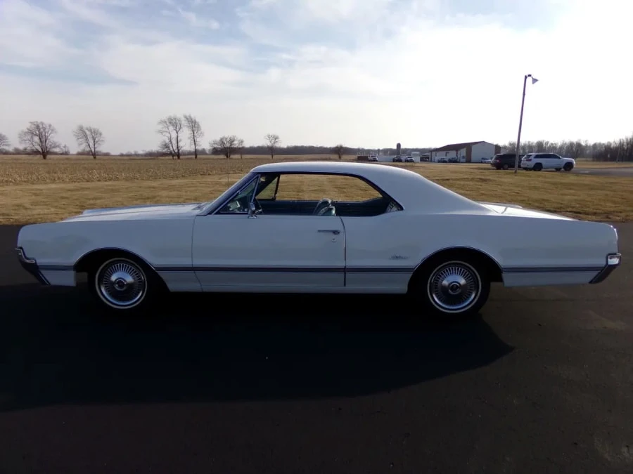 1966 Oldsmobile Cutlass 2nd Gen - Image 3 of 16