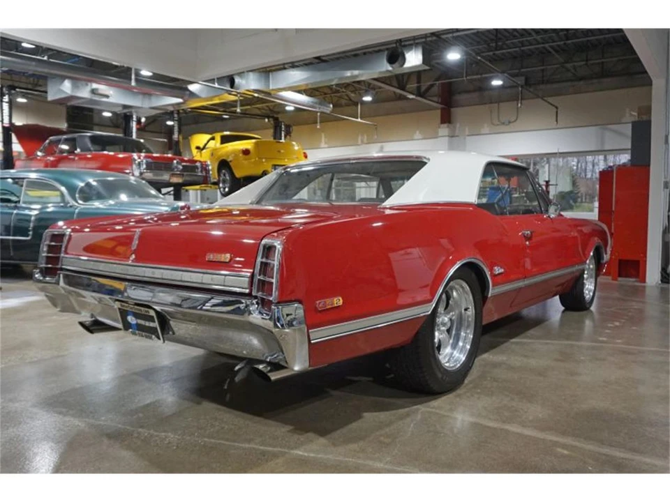 1966 Oldsmobile Cutlass 2nd Gen - Image 8 of 31