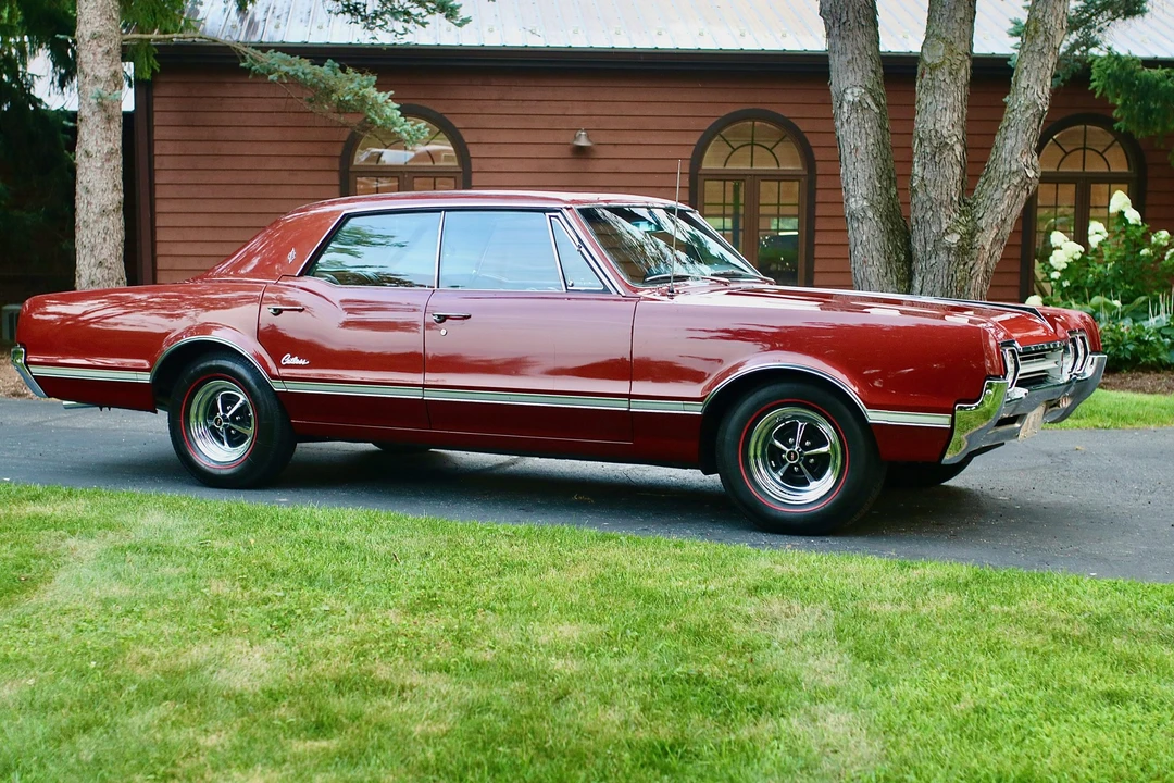 1966 Oldsmobile Cutlass 2nd Gen - Image 9 of 31