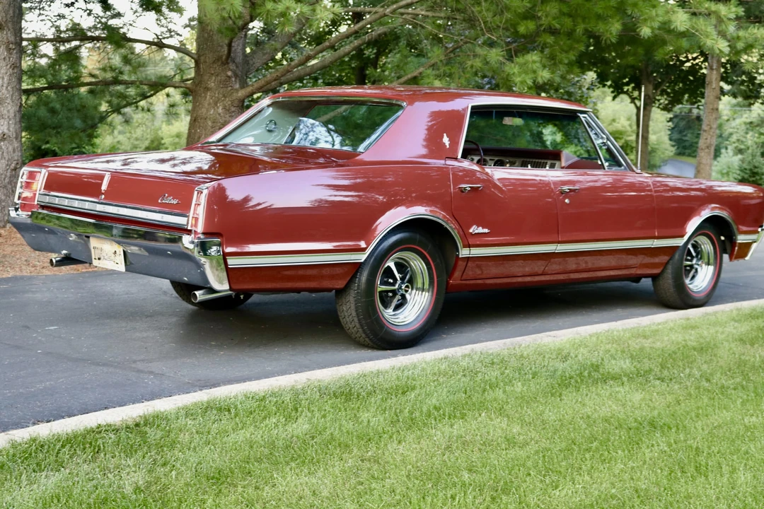 1966 Oldsmobile Cutlass 2nd Gen - Image 10 of 31