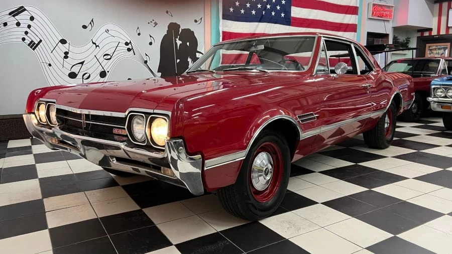 1966 Oldsmobile Cutlass 2nd Gen - Image 3 of 13