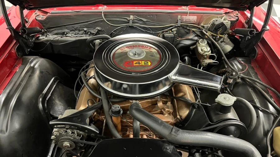 1966 Oldsmobile Cutlass 2nd Gen - Image 10 of 13