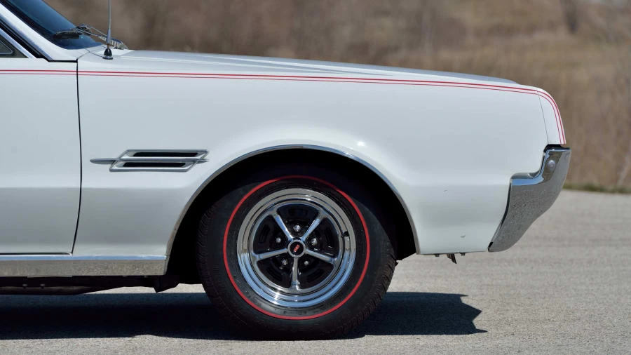 1966 Oldsmobile 442 1st Gen - Image 19 of 29