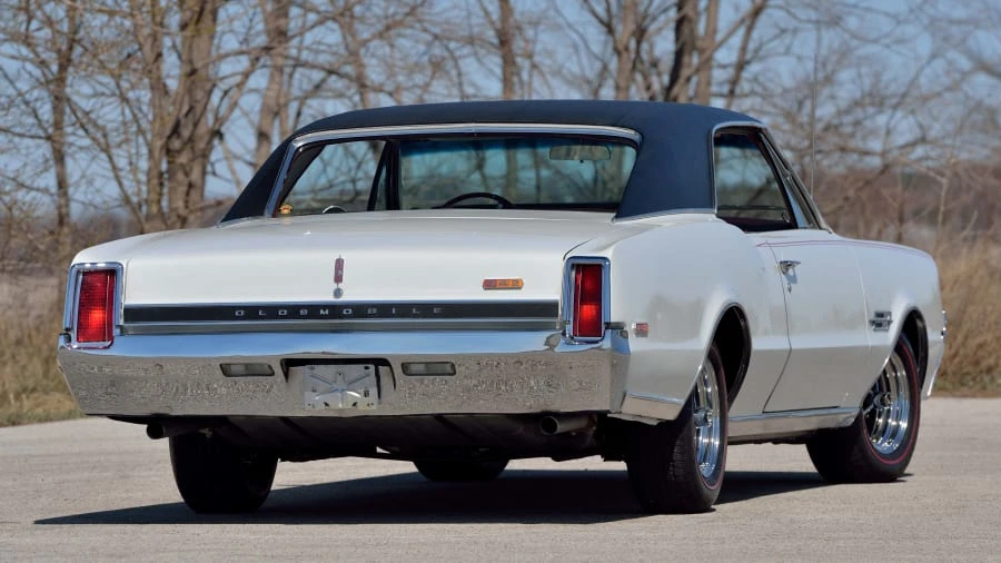 1966 Oldsmobile 442 1st Gen - Image 27 of 29