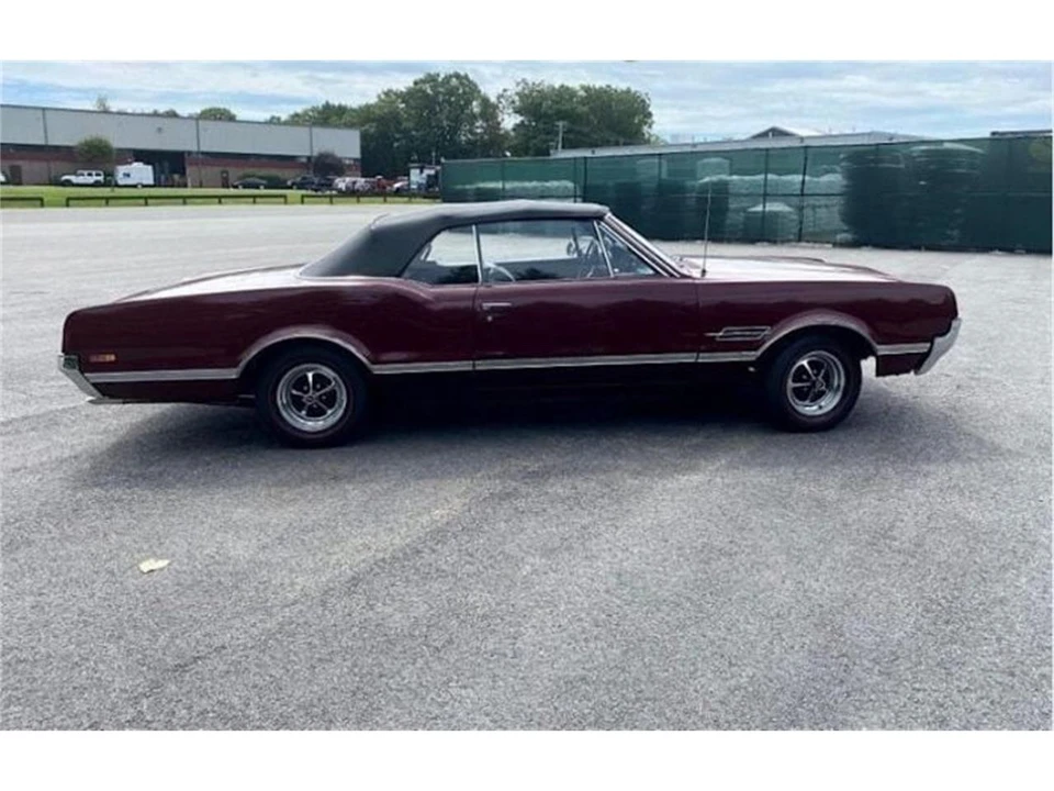 1966 Oldsmobile Cutlass 2nd Gen - Image 4 of 20