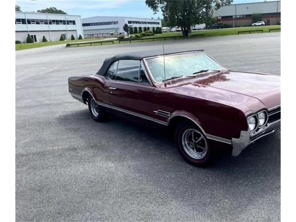 1966 Oldsmobile Cutlass 2nd Gen - Image 15 of 20