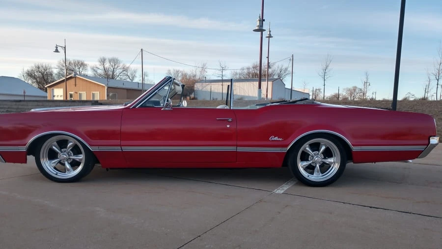 1966 Oldsmobile Cutlass 2nd Gen - Image 7 of 10