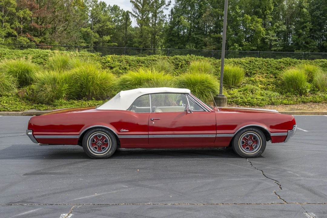 1966 Oldsmobile Cutlass 2nd Gen - Image 16 of 31