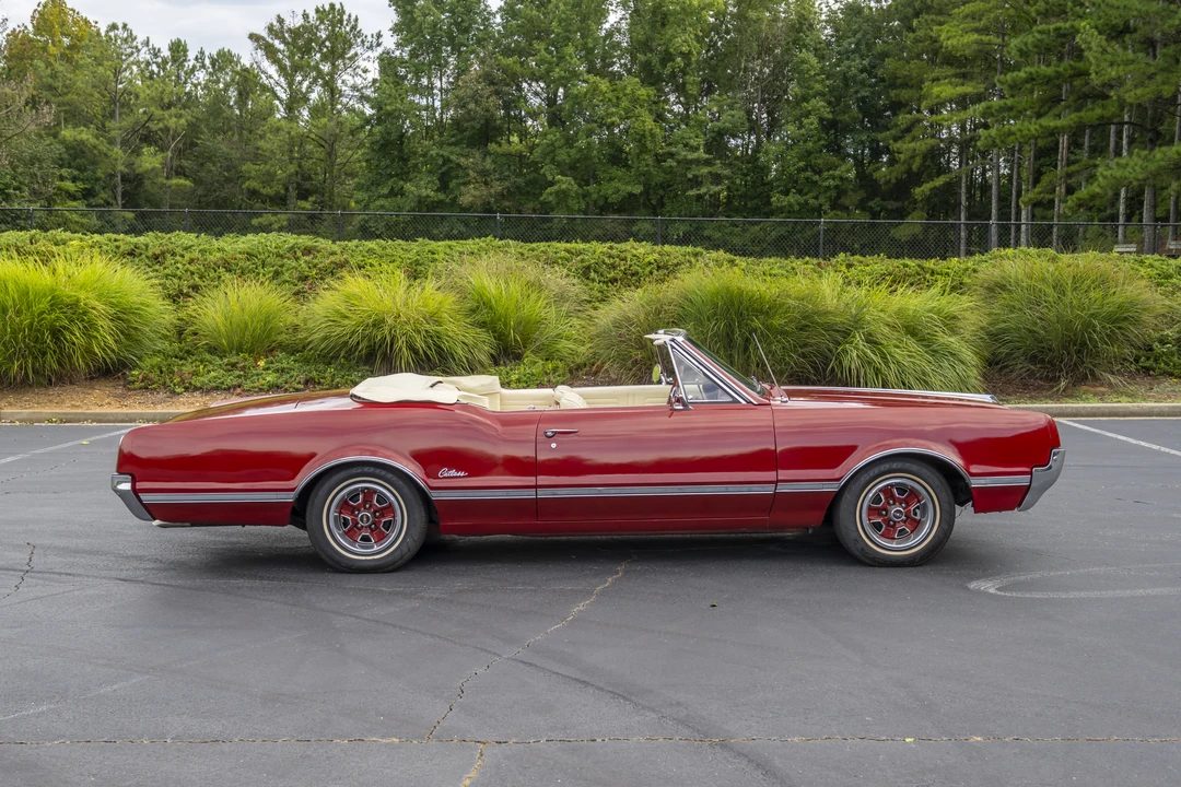 1966 Oldsmobile Cutlass 2nd Gen - Image 15 of 31