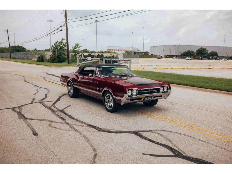 1966 Oldsmobile Cutlass 2nd Gen - Image 3 of 24