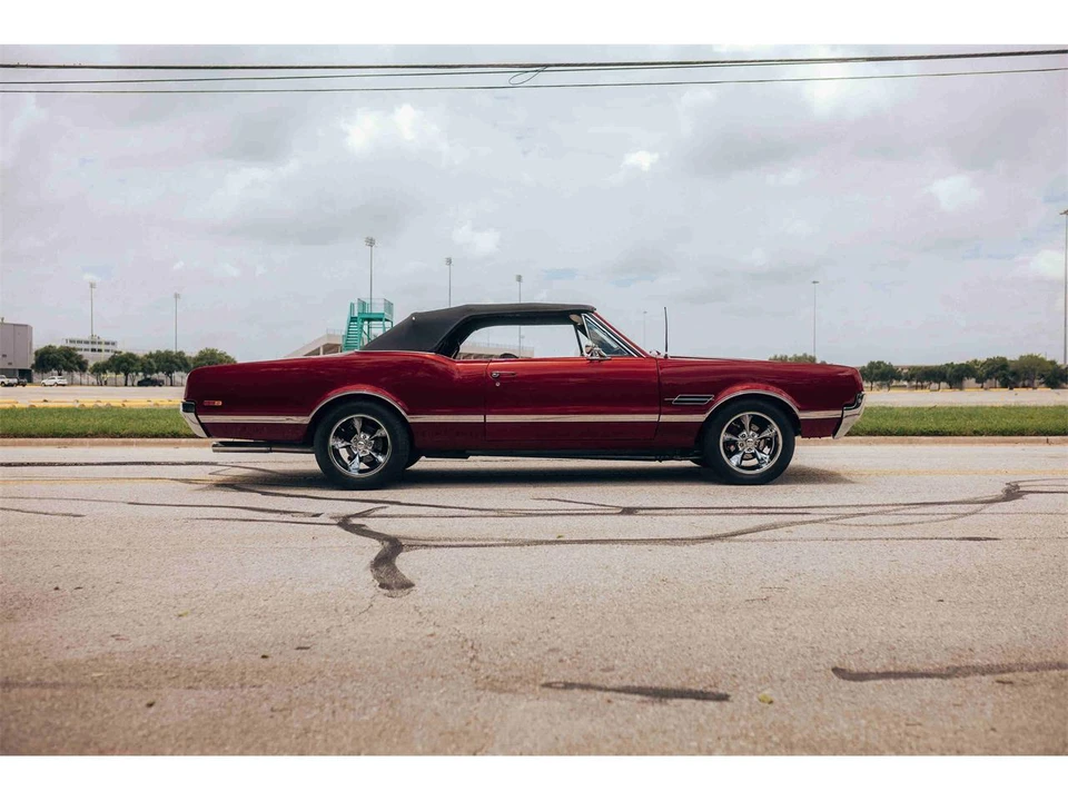 1966 Oldsmobile Cutlass 2nd Gen - Image 4 of 24