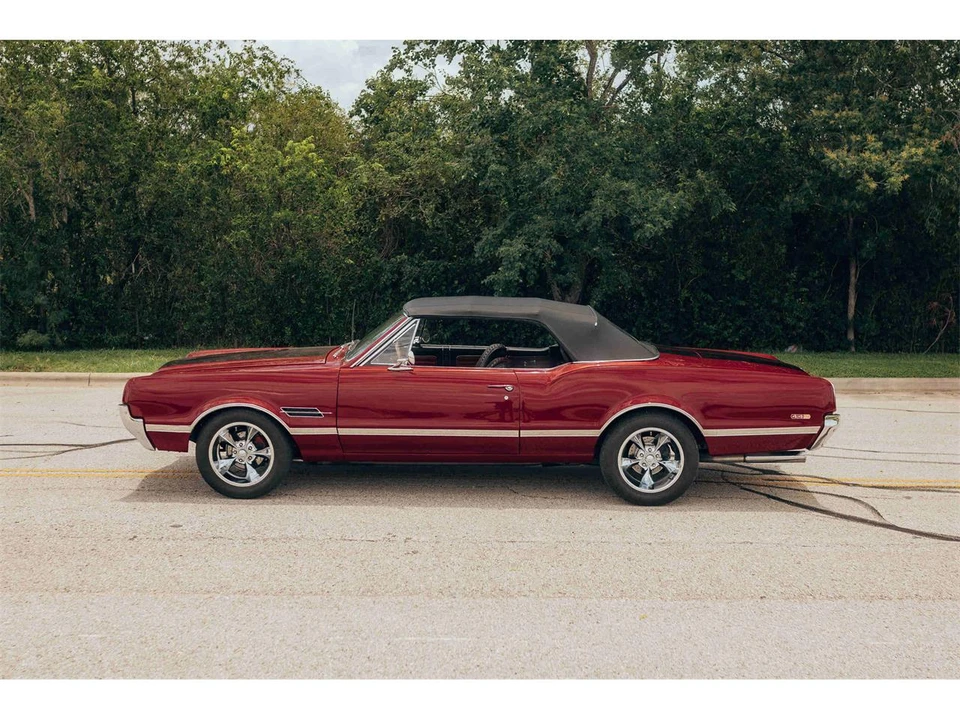 1966 Oldsmobile Cutlass 2nd Gen - Image 8 of 24