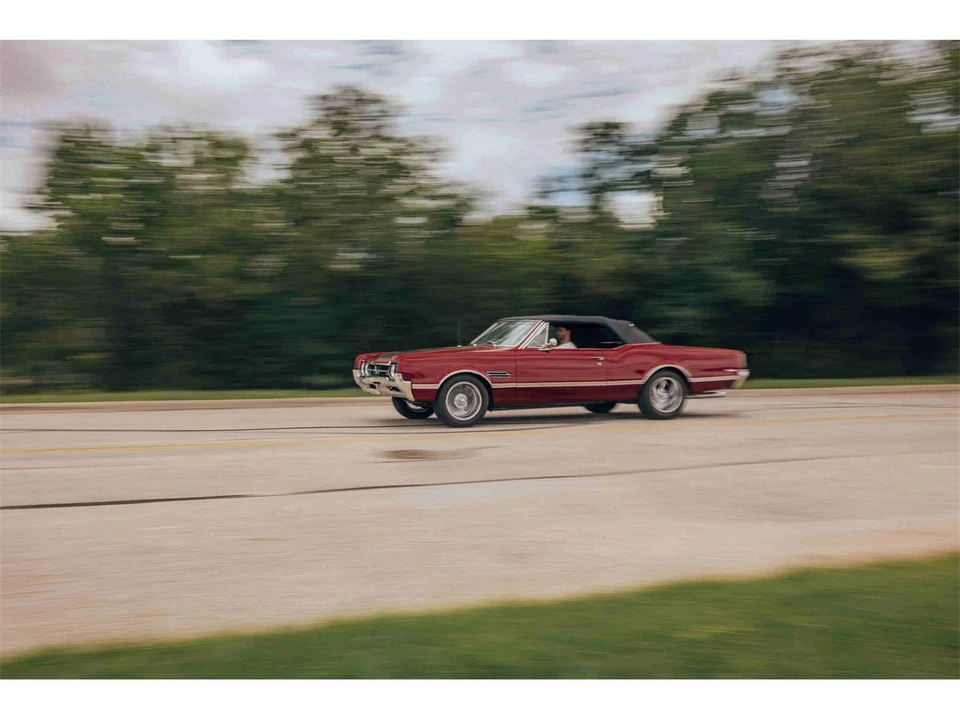 1966 Oldsmobile Cutlass 2nd Gen - Image 16 of 24