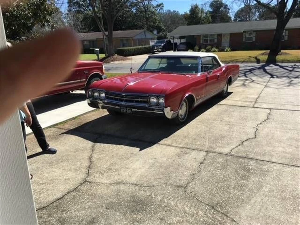 1966 Oldsmobile 88 - Image 2 of 4