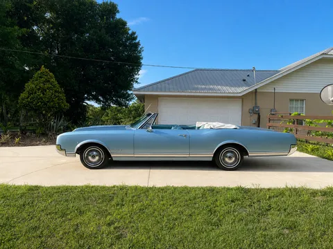 1966 Oldsmobile Delta 88 Convertible