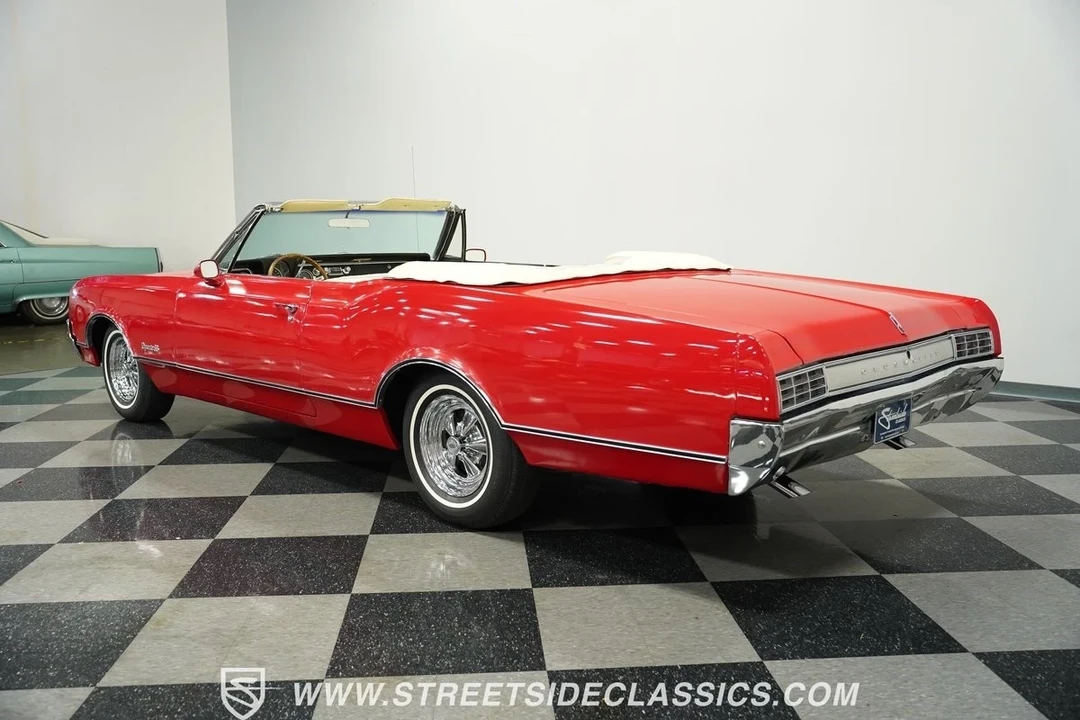 1966 Oldsmobile 88 - Image 10 of 12