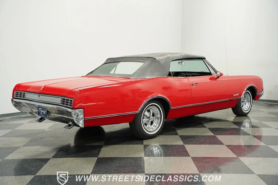 1966 Oldsmobile 88 - Image 13 of 21