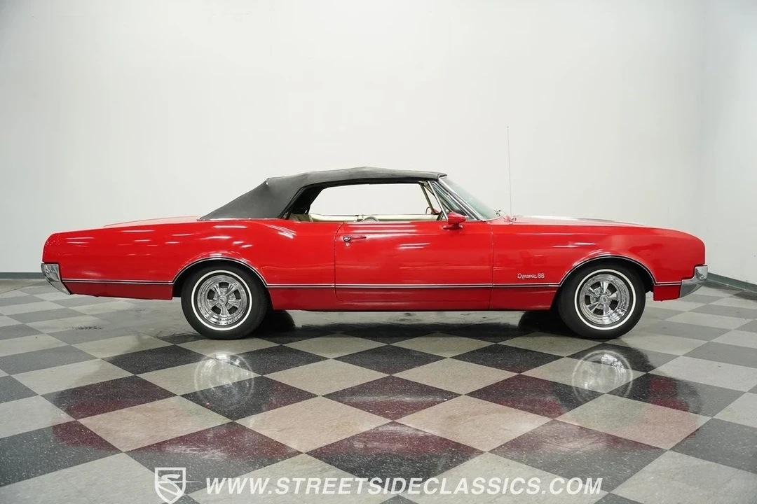 1966 Oldsmobile 88 - Image 15 of 21