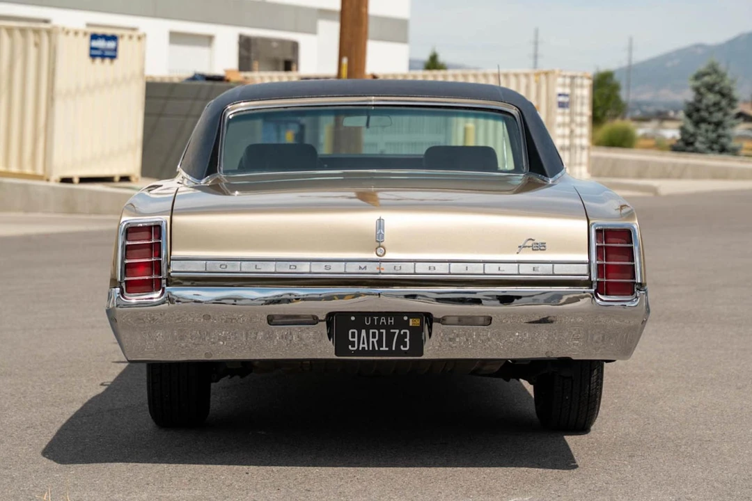 1966 Oldsmobile F-85 & Jetfire - Image 5 of 31