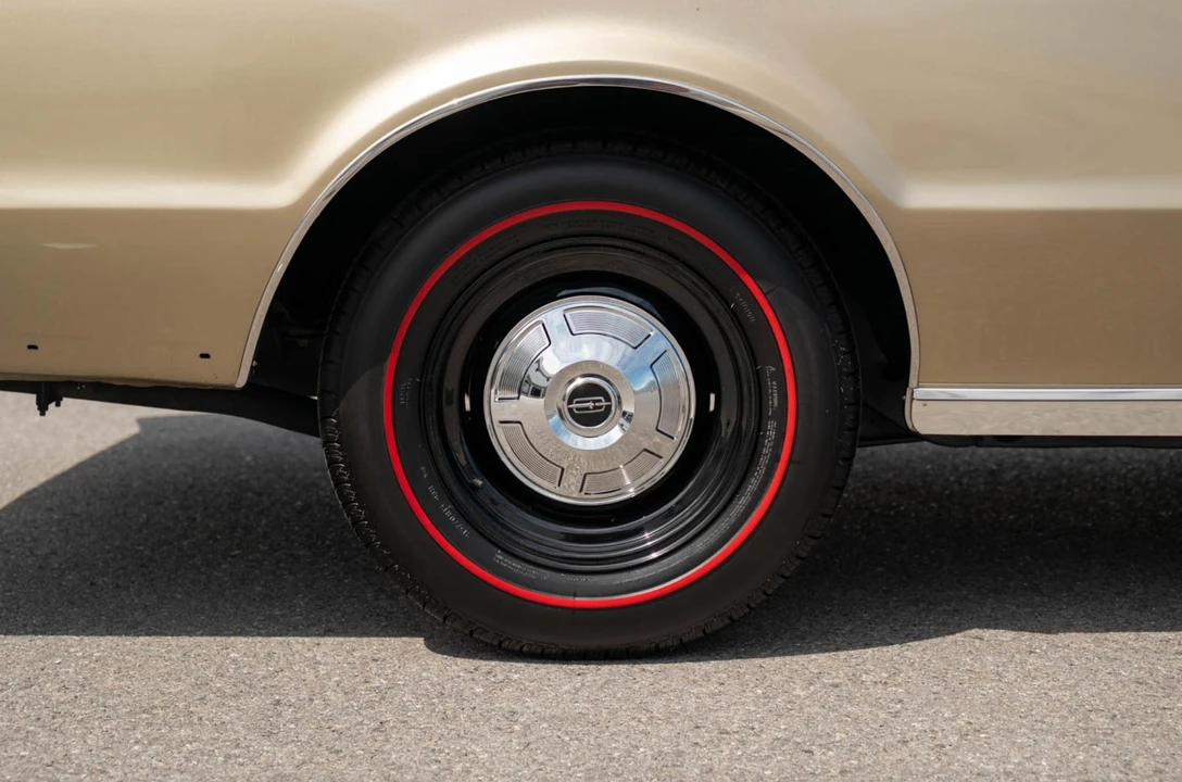 1966 Oldsmobile F-85 & Jetfire - Image 24 of 31