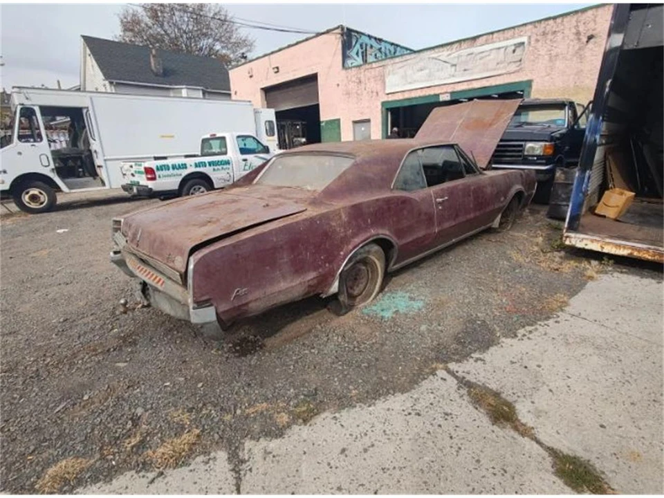 1966 Oldsmobile Cutlass 2nd Gen - Image 4 of 23