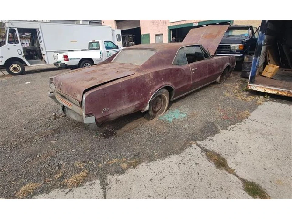 1966 Oldsmobile Cutlass 2nd Gen - Image 3 of 23